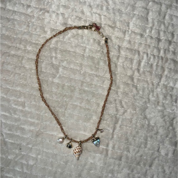Kendra Scott Gold Shell Charm Necklace - Picture 3 of 4